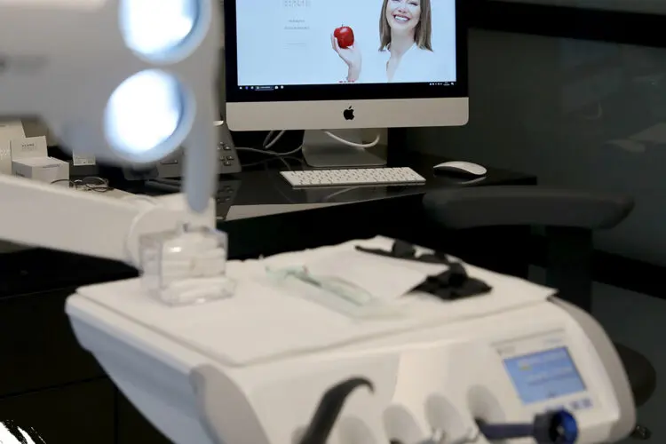 Ankara Diş İmplant Fiyatları | Piano Dental Clinic | Estetik Diş Hekimliği | Dental İmplantlar