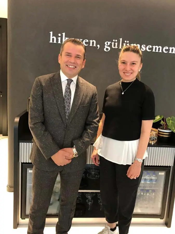 BİZİMLE GÜLÜMSEYENLER (5)