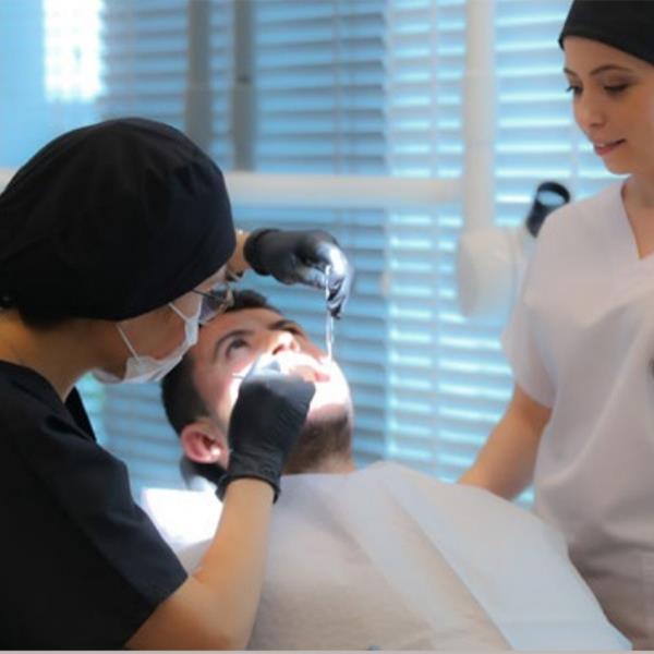 Diş implantları ve implant tedavisi